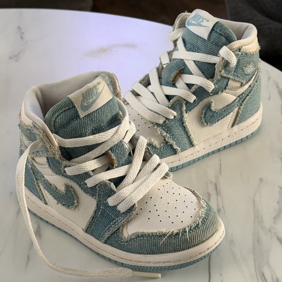 Air Jordan 1 Retro High OG TD 'Denim' toddler sneakers 9 c - Picture 5 of 6